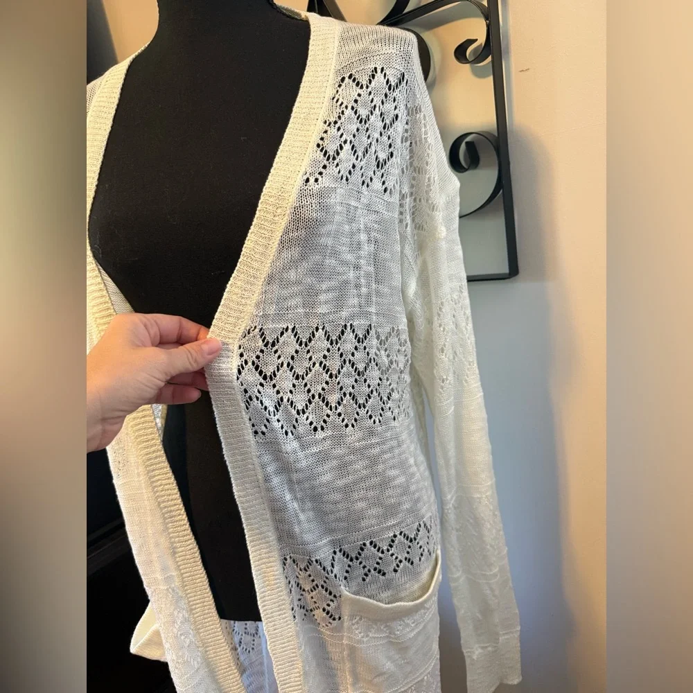 Elegant White Open-Front Women's Sweater. NWT - Picture 5 of 8